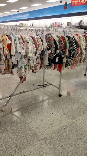 Clothing Store «Ross Dress for Less», reviews and photos, 1237 E Golf Rd, Schaumburg, IL 60173, USA