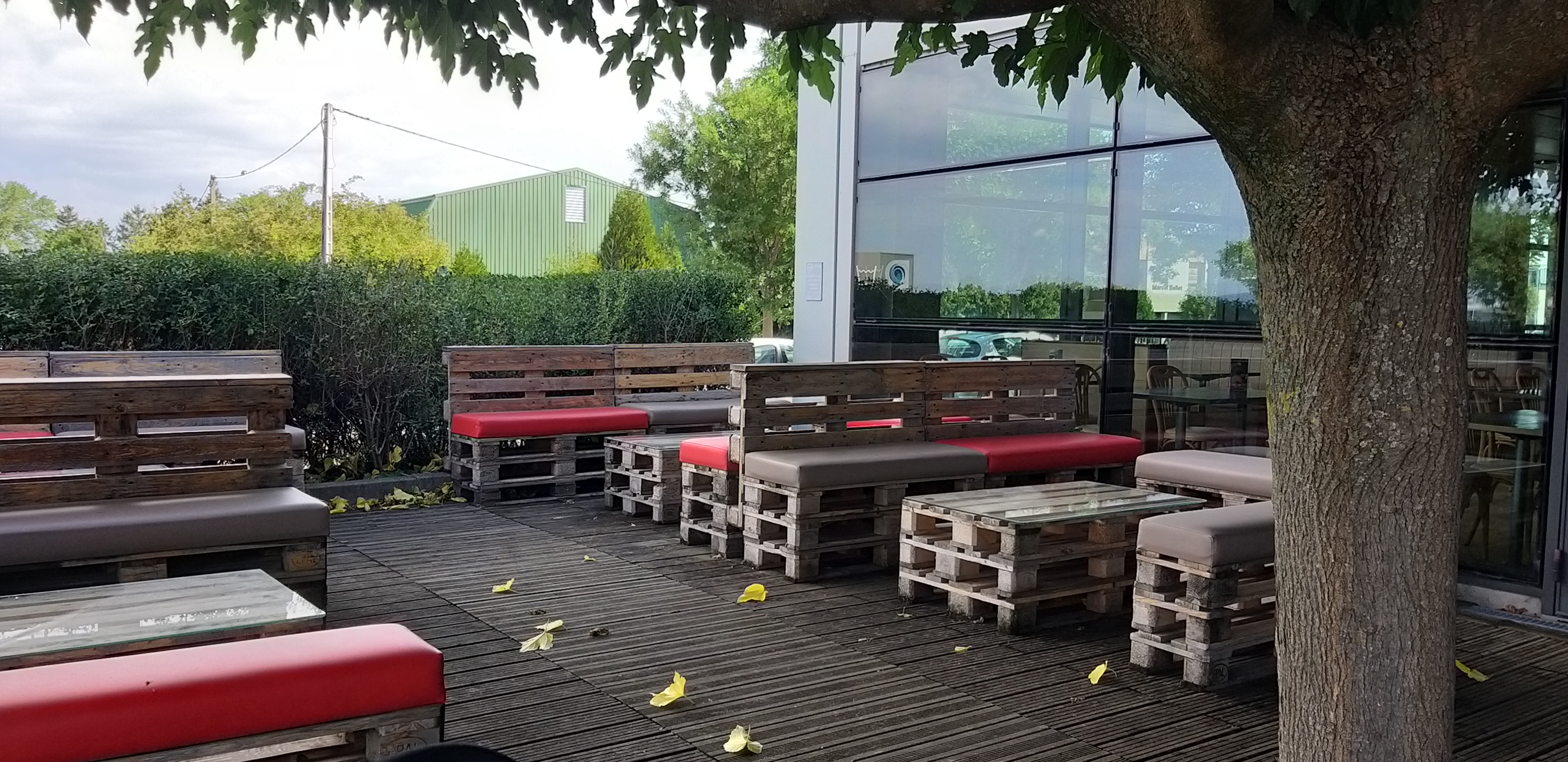 Photo n° 40 de l'avis de unmecdesannees80. fait le 24/05/2018 à 20:17