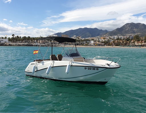 ▷ Rent Boat Málaga ⛵ Benalmádena Puerto Marina