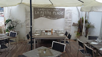 Atmosphère du Restaurant La Petite Plage à Antibes - n°9