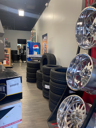 Car Stereo Store «Platinum Sounds And Rims, residential commercial Window Tinting, Car Audio, Wheels and Tires», reviews and photos, 826 Solomons Island Rd N, Prince Frederick, MD 20678, USA