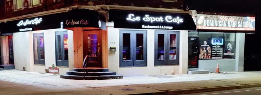 Le Spot Cafe 11003