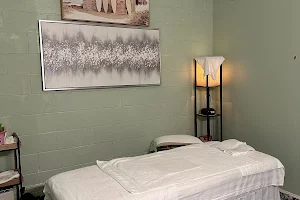 i massage therapy image