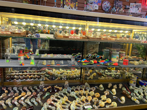 Tobacco Shop «Paraphernalia Boutique - Smoke Shop / Head Shop», reviews and photos, 4234 W Dunlap Ave, Phoenix, AZ 85051, USA