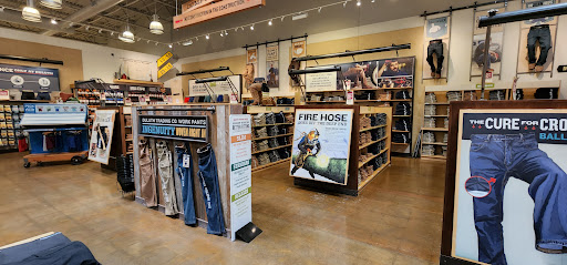 Clothing Store «Duluth Trading Company», reviews and photos, 252 57th Ave NE, Fridley, MN 55432, USA
