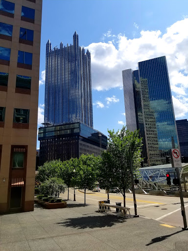 Shopping Mall «Fifth Avenue Place», reviews and photos, 201 Fifth Ave, Pittsburgh, PA 15222, USA