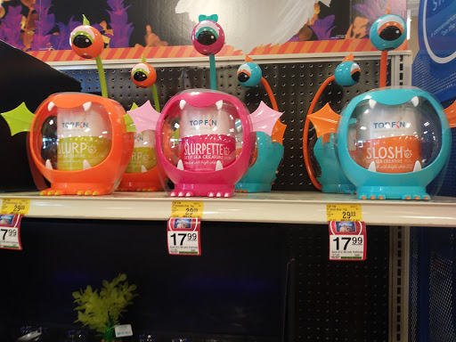 Pet Supply Store «PetSmart», reviews and photos, 265 Chelmsford St, Chelmsford, MA 01824, USA