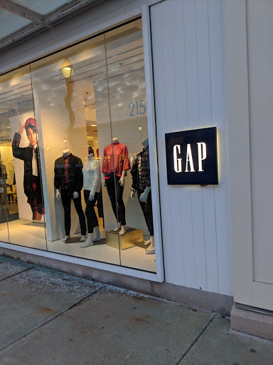 Shopping Mall «The Promenade Shops at Evergreen Walk», reviews and photos, 501 Evergreen Way #503, South Windsor, CT 06074, USA