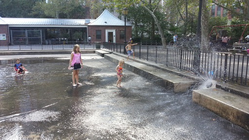 Park «Carl Schurz Park», reviews and photos, East 86th Street & East End Ave, New York, NY 10028, USA