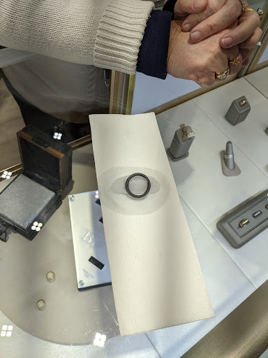 Jewelry Store «Lasker Jewelers Eau Claire, WI», reviews and photos, 3705 S Oakwood Mall Dr, Eau Claire, WI 54701, USA