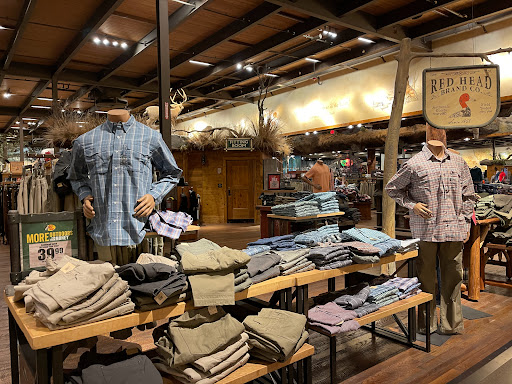 Sporting Goods Store «Bass Pro Shops», reviews and photos, 5160 Cherry Ave, San Jose, CA 95118, USA