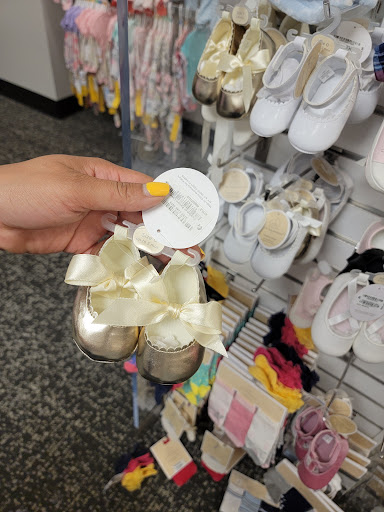 Shopping Mall «Roosevelt Mall», reviews and photos, 2339 Cottman Ave #1, Philadelphia, PA 19149, USA