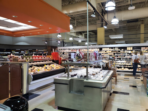 Grocery Store «Whole Foods Market», reviews and photos, 7511 Leesburg Pike, Falls Church, VA 22043, USA