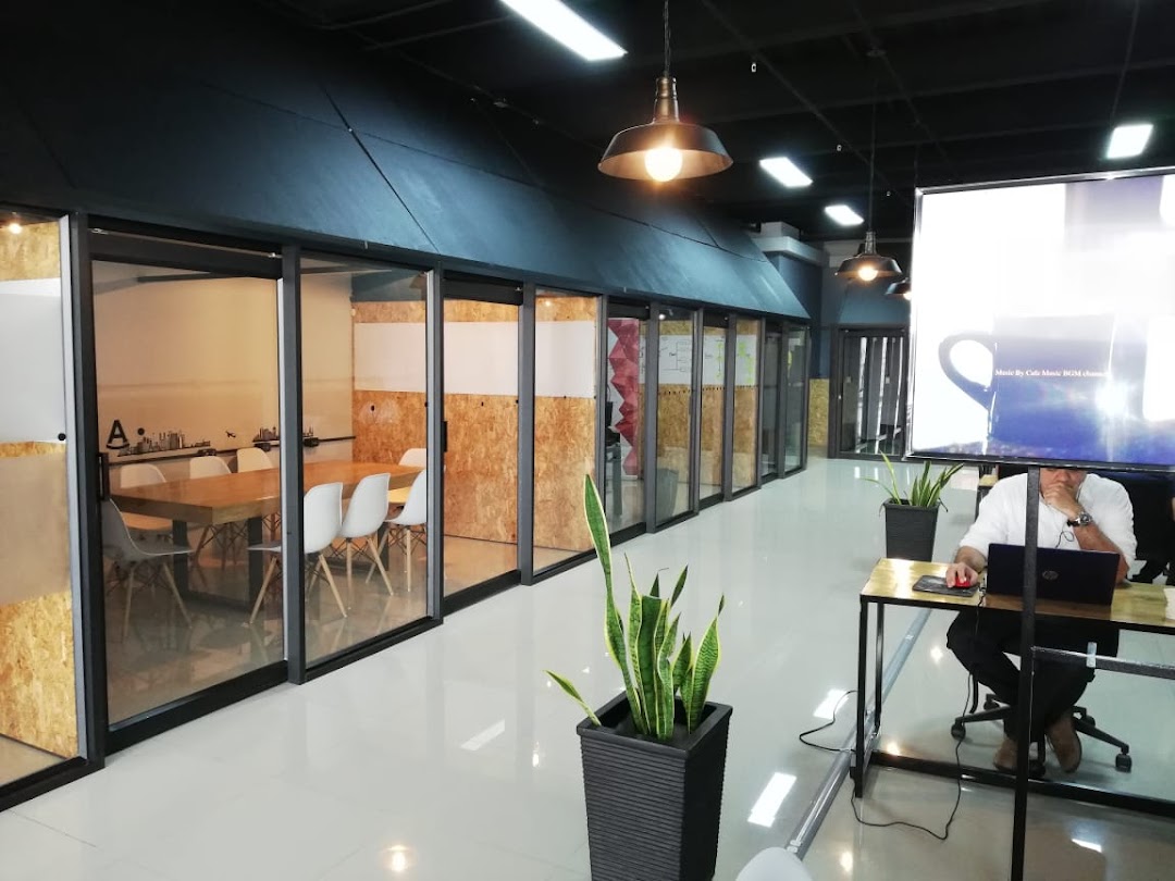 Monokuko Innova Space coworking - centro empresarial