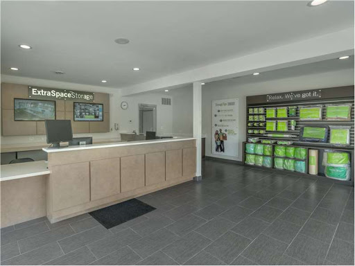 Storage Facility «Extra Space Storage», reviews and photos, 1N372 Main St, Glen Ellyn, IL 60137, USA