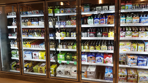 Liquor Store «Famous Wine & Spirits», reviews and photos, 7714 Madison St, Forest Park, IL 60130, USA