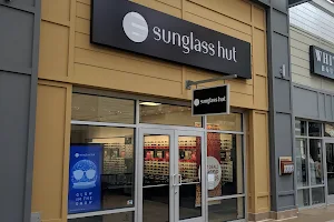 Sunglass Hut image