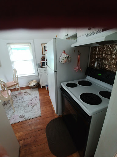 Vintage Clothing Store «Muse Atelier», reviews and photos, 5150 W Michigan Ave, Ypsilanti, MI 48197, USA