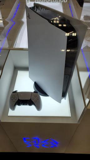 Electronics Store «Best Buy», reviews and photos, 12765 Harper Village Dr #160, Battle Creek, MI 49014, USA