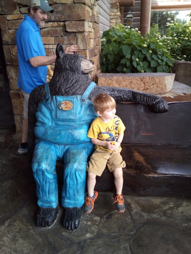 Sporting Goods Store «Bass Pro Shops Base Camp», reviews and photos, 2500 E Kearney St, Springfield, MO 65803, USA