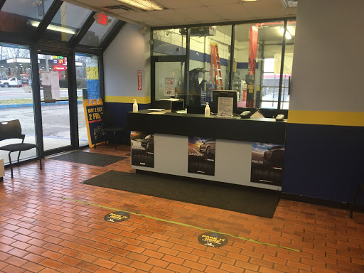 Auto Repair Shop «Monro Muffler Brake & Service», reviews and photos, 6200 Wooster Pike, Cincinnati, OH 45227, USA