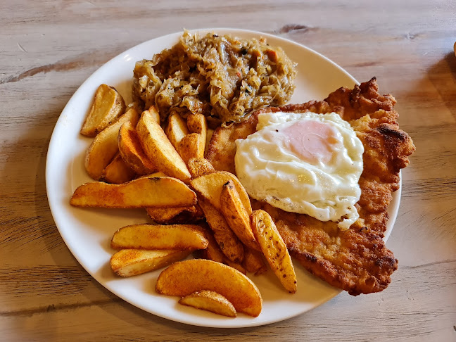 Restauracja Krzywa Chata