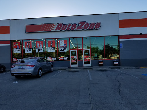 Auto Parts Store «AutoZone», reviews and photos, 13407 SW Pacific Hwy, Tigard, OR 97223, USA