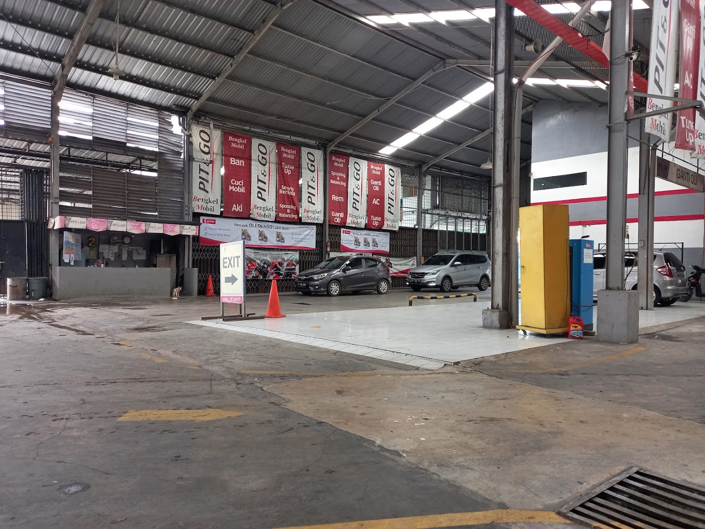 Bengkel Ac Mobil & Bus Resmi Denso Sales & Service Dealership, Bengkel Mobil Pit&go Kilat Service, Denso Service Station Photo