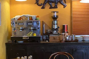 Café Blixen image