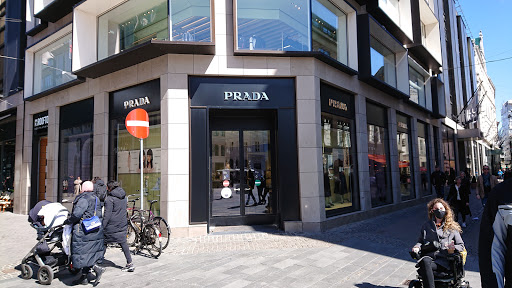 Stores to buy women's wedding blouses Copenhagen