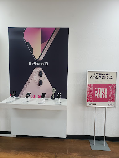 Cell Phone Store «MetroPCS Authorized Dealer», reviews and photos, 7471 Watt Ave, North Highlands, CA 95660, USA