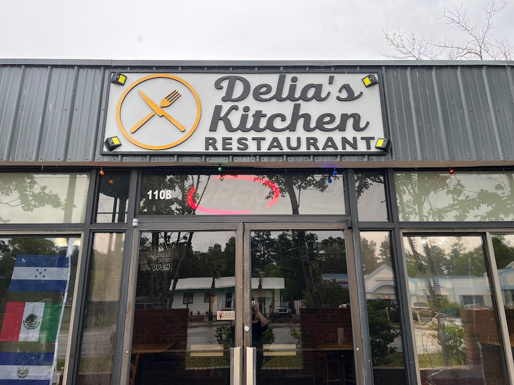 Delia's Kitchen Family Restaurant 29577