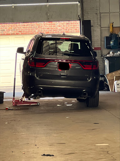 Tire Shop «Ashland Tire & Auto», reviews and photos, 3737 N Ashland Ave, Chicago, IL 60613, USA