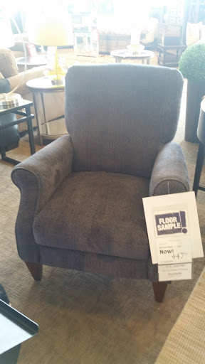 Furniture Store «Art Van Furniture - Batavia», reviews and photos, 165 N Randall Rd, Batavia, IL 60510, USA