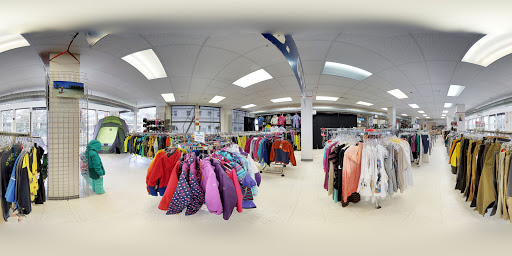 Outdoor Sports Store «U.S. Outdoor», reviews and photos, 219 SW Broadway, Portland, OR 97205, USA