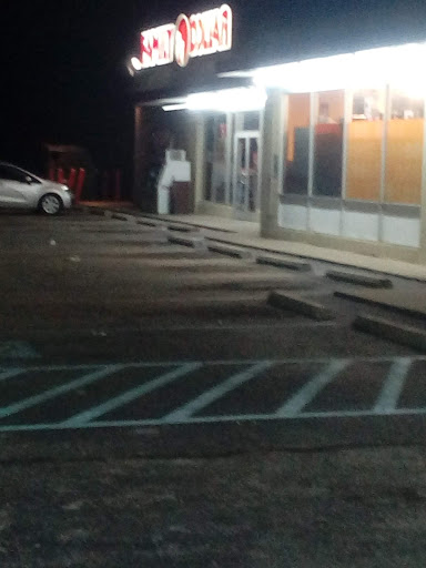 FAMILY DOLLAR, 910 Aberdeen Rd, Hampton, VA 23666, USA, 