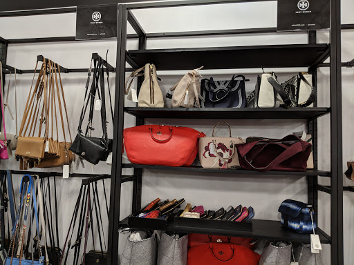 Department Store «Saks OFF 5TH», reviews and photos, 1675 Rockville Pike, Rockville, MD 20852, USA