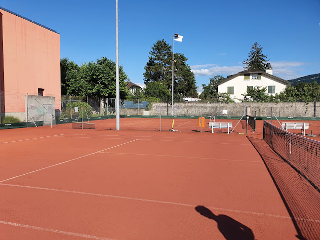 Kommentare und Rezensionen über Tennis Club Trois-Chêne