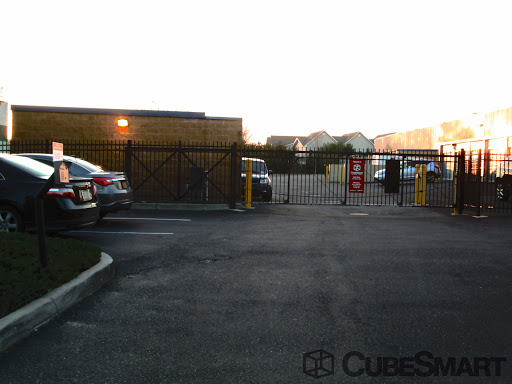 Self-Storage Facility «CubeSmart Self Storage», reviews and photos, 640 Broadway Ave, Holbrook, NY 11741, USA