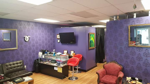 Tattoo Shop «The Ink Link Tattoo Co.», reviews and photos, 512 S 13th St, Omaha, NE 68102, USA