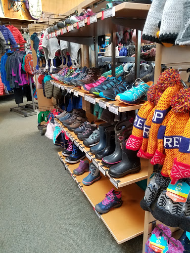 Camping Store «REI», reviews and photos, 31 Schenck Pkwy, Asheville, NC 28803, USA