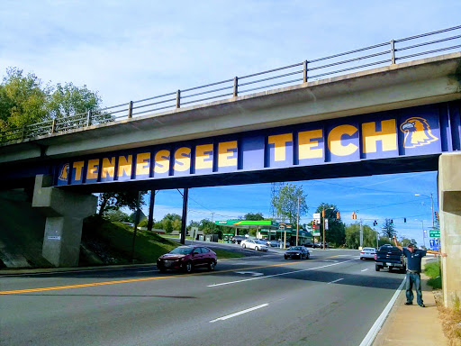 Liquor Store «WOW Wine & Liquor», reviews and photos, 36 S Willow Ave a, Cookeville, TN 38501, USA