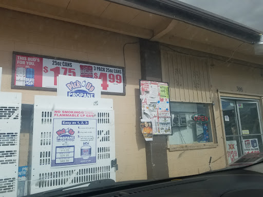 Grocery Store «Coalinga Market», reviews and photos, 309 E Polk St, Coalinga, CA 93210, USA