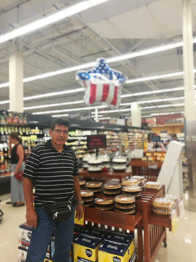 Grocery Store «Jewel-Osco», reviews and photos, 2317 75th St, Woodridge, IL 60517, USA