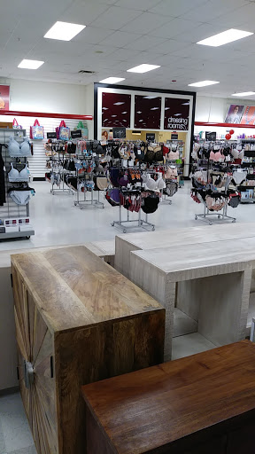 Department Store «T.J. Maxx», reviews and photos, 3111 111th St, Naperville, IL 60540, USA