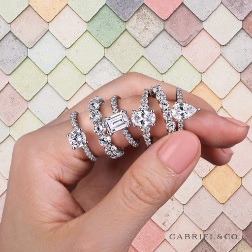 Jewelry Store «Lewis Jewelers», reviews and photos, 2705 S I-35 Service Rd, Moore, OK 73160, USA