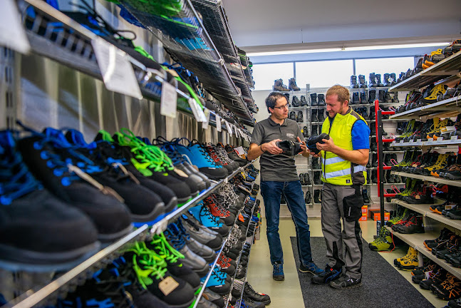 handwerker-center Josef Giger AG - Möbelgeschäft