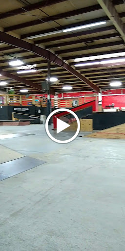 Skateboard Park «Asylum Skate Park», reviews and photos, 29850 Skokie Hwy, Lake Bluff, IL 60044, USA