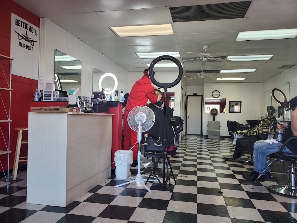 C J's Custom Cuts 61115