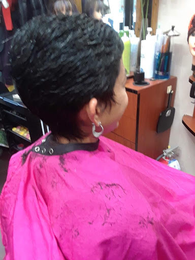 Beauty Salon «Bonita Beauty Salon Inc», reviews and photos, 353 Waverly Ave, Brooklyn, NY 11238, USA